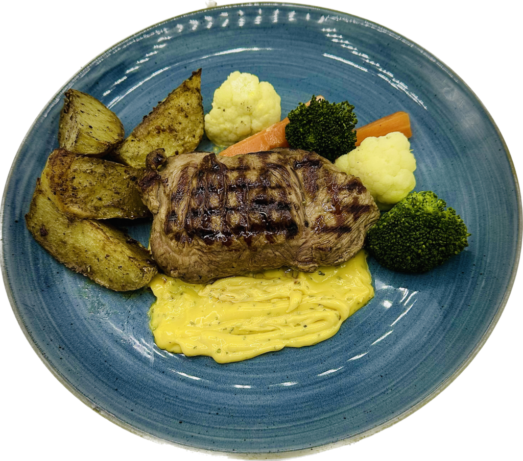 lamb with bernaise sauce and vegetables